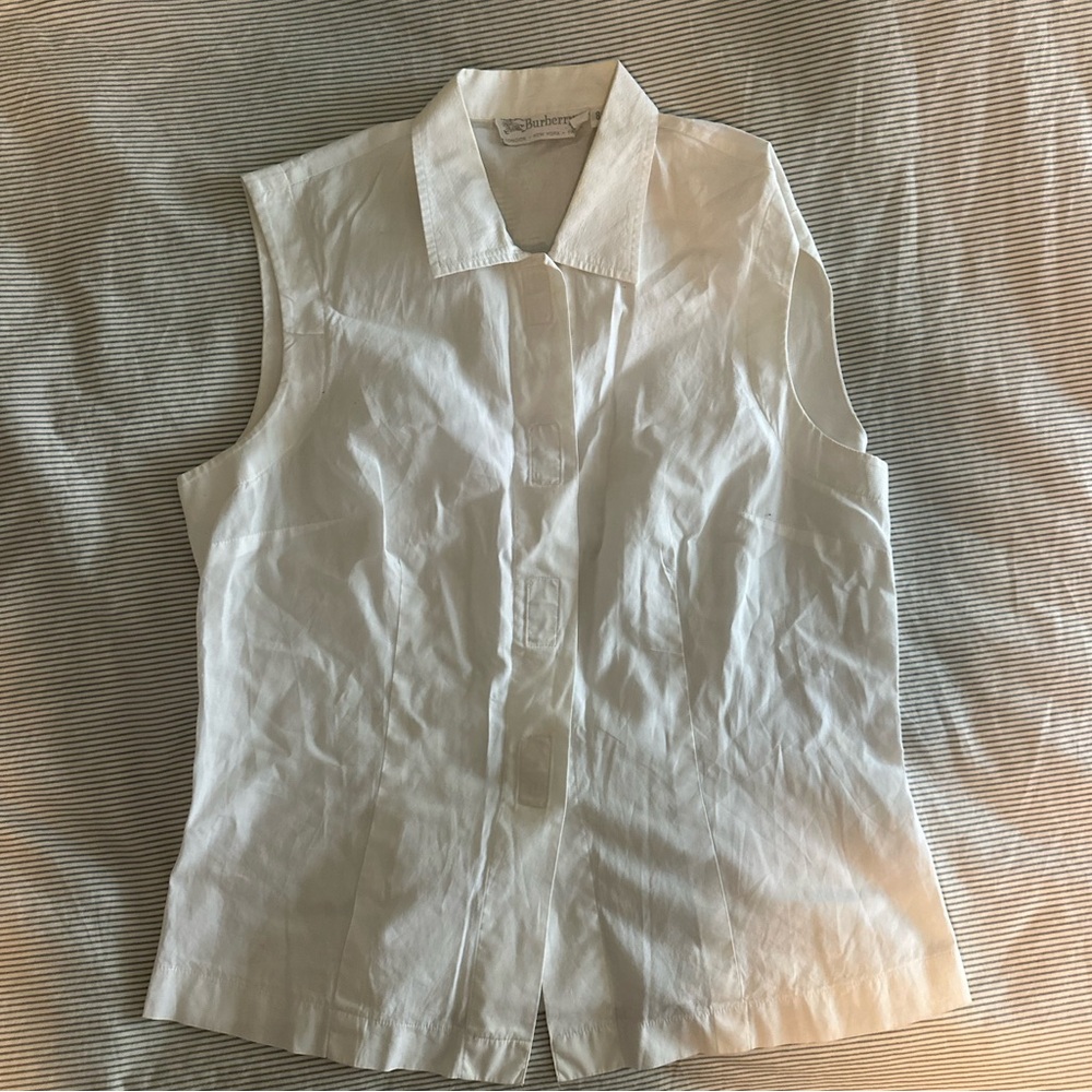 Burberry White Sleeveless Button-Down Shirt